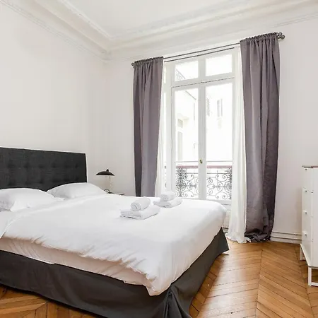 Sevres-babylone - St Germain Apartment Paris